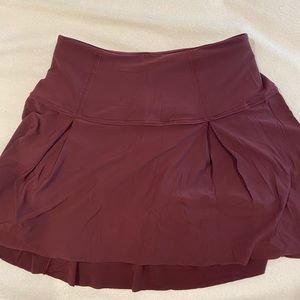Lululemon size 4 tall burgundy tennis skirt
